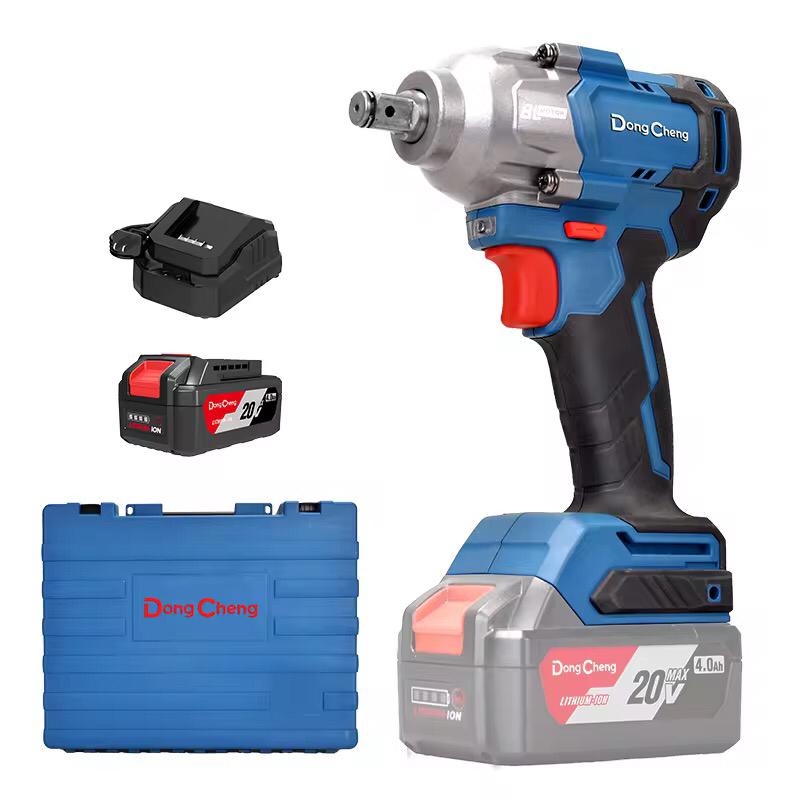 CORDLESS BRUSHLESS IMPACT WRENCH 1/2 INCH 698 NM WITH ONE BATTERY 5 AMP AND CHARGER